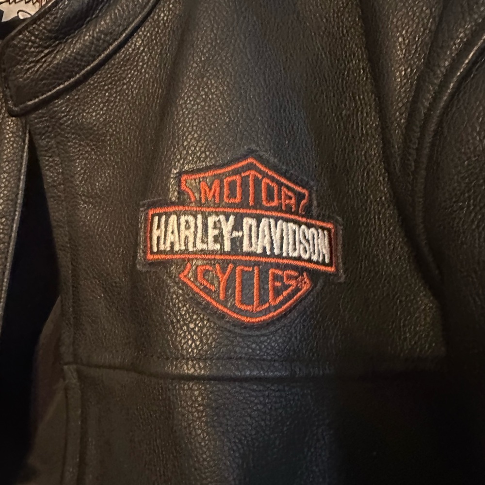 Men’s Harley Davidson Leather Jacket - Picture 3 of 11